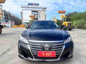 Toyota Crown 2016 Бензин