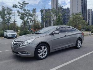 Hyundai Sonata 2011 Бензин