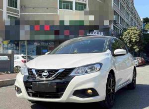 Nissan Tiida 2018 Бензин