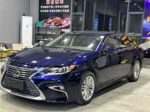 Lexus ES 2017 Бензин