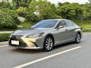 Lexus ES 2020 Бензин