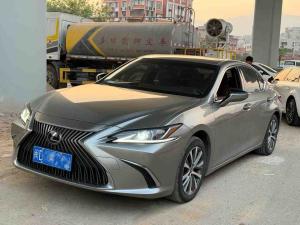 Lexus ES 2020 Бензин