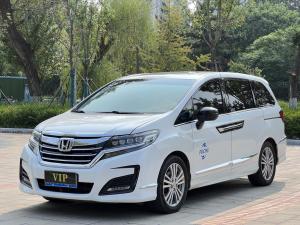 Honda Elysion 2017 Бензин