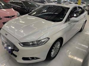 Ford Mondeo 2016 Бензин