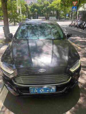 Ford Mondeo 2014 Бензин