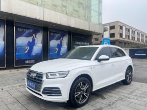 Audi Q5L 2019 Бензин
