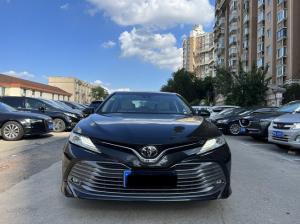 Toyota Camry 2018 Бензин