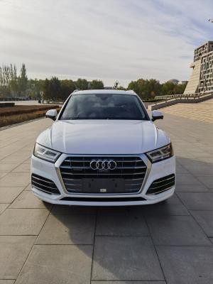 Audi Q5L 2020 Бензин