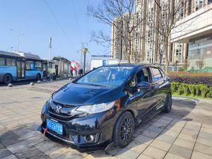 Honda Fit 2016 Бензин