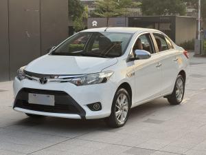 Toyota Vios 2015 Бензин