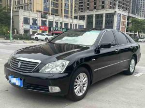 Toyota Crown 2007 Бензин