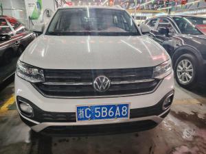 Volkswagen Tacqua 2022 Бензин