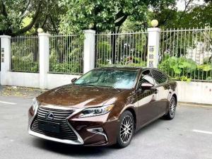 Lexus ES 2016 Бензин