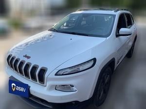 Jeep Cherokee 2017 Бензин