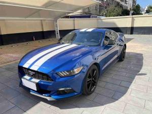 Ford Mustang 2018 Бензин
