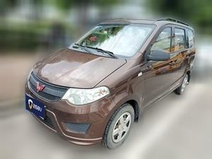 Wuling Hongguang 2016 Бензин