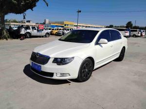 Skoda Superb 2011 Бензин