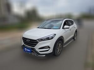 Hyundai Tucson 2016 Бензин