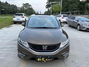 Honda Jade 2016 Бензин