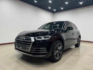 Audi Q5L 2020 Бензин