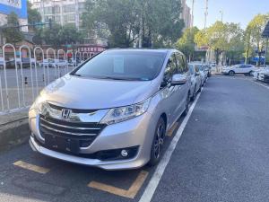Honda Odyssey 2015 Бензин