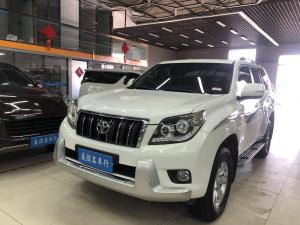 Toyota Prado 2013 Бензин