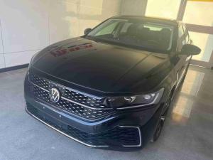 Volkswagen Passat 2022 Бензин