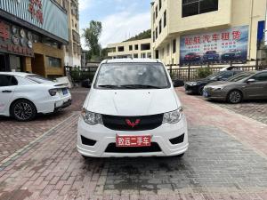Wuling Hongguang 2016 Бензин