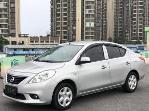 Nissan Sunny 2012 Бензин