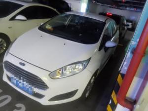 Ford Festiva 2014 Бензин