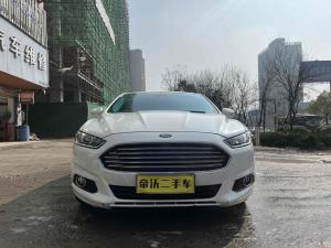 Ford Mondeo 2014 Бензин