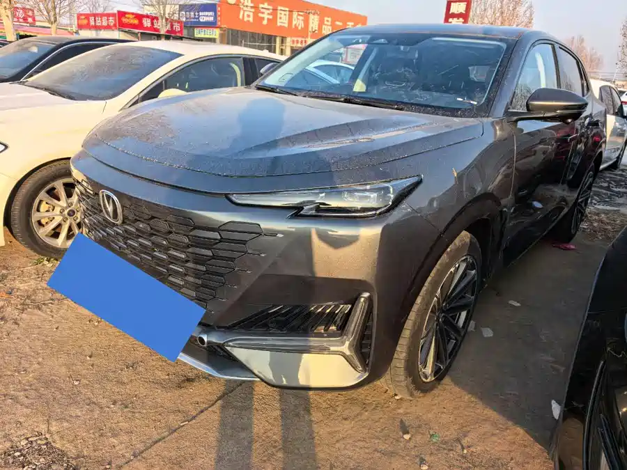 Changan UNI-K 2022 Бензин