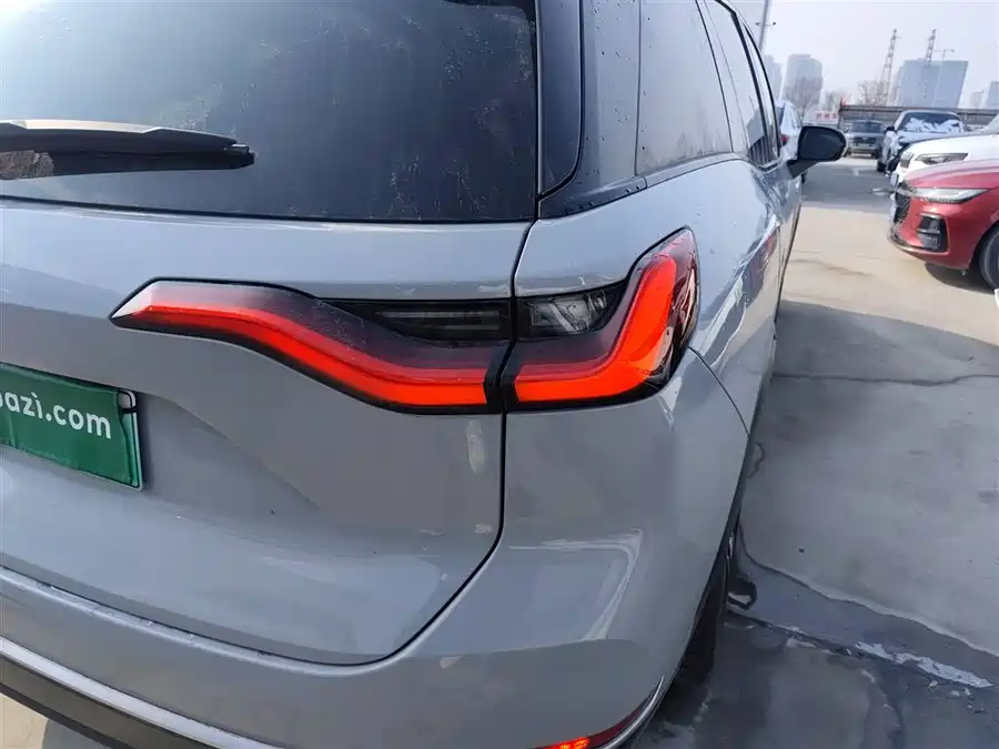 NIO ES8 2020 Электрический