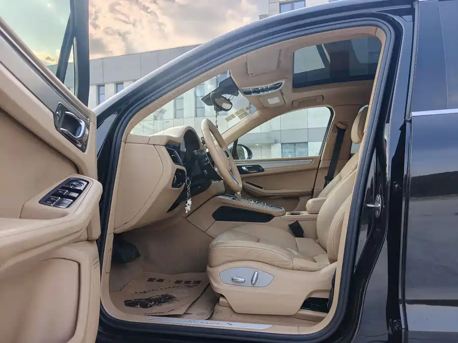 Porsche Macan 2015 Бензин