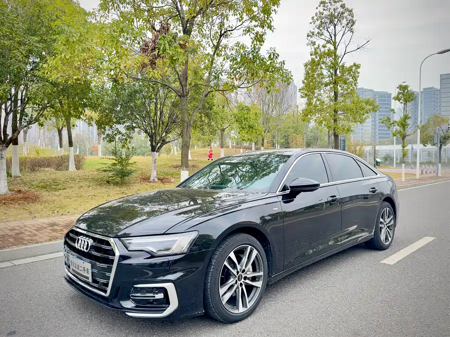 Audi A6L 2022 Бензин