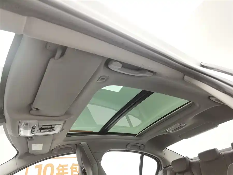 BMW 1 Series 2022 Бензин