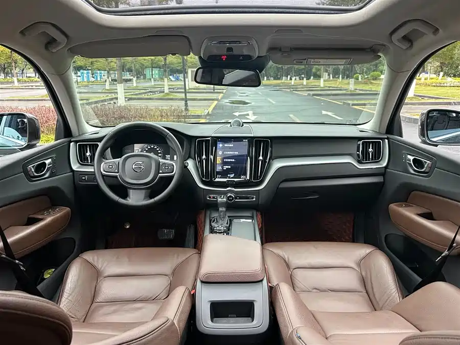 Volvo XC60 2020 Бензин