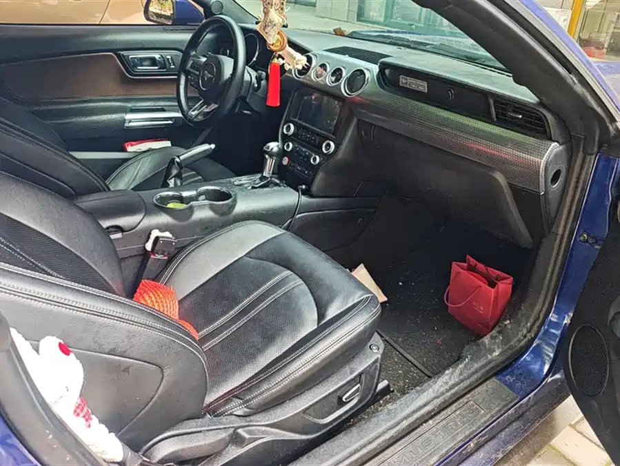 Ford Mustang 2015 Бензин