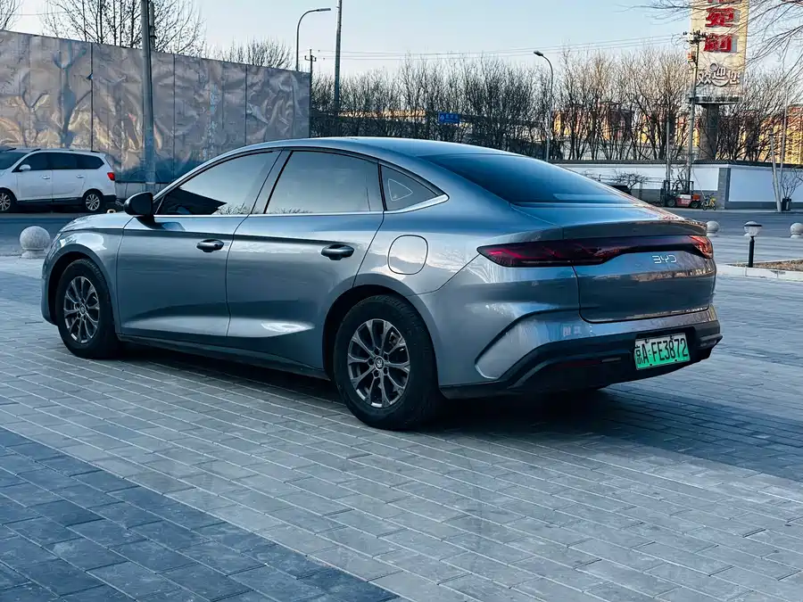 BYD Qin L 2024 Подключаемый гибрид