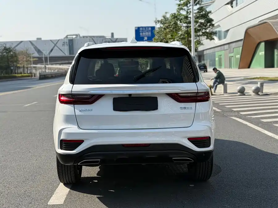 Geely Yuanjing X6 2021 Бензин
