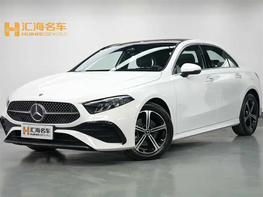 Mercedes-Benz A-Class 2025 Бензин