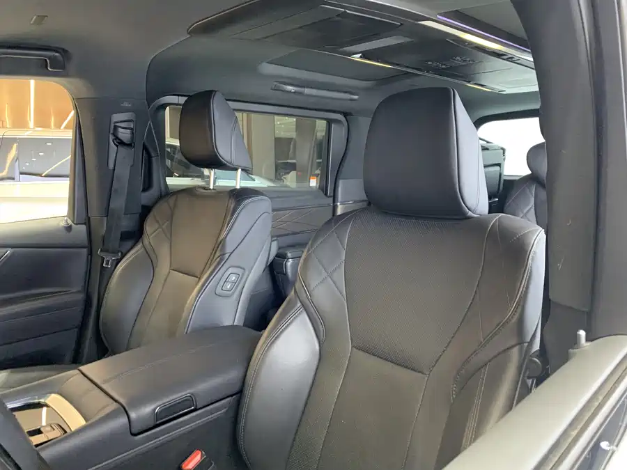 Toyota Alphard 2024 Гибрид