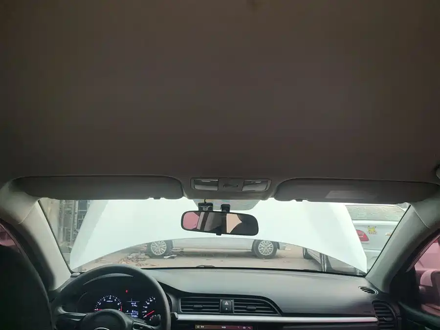 Kia K2 2016 Бензин