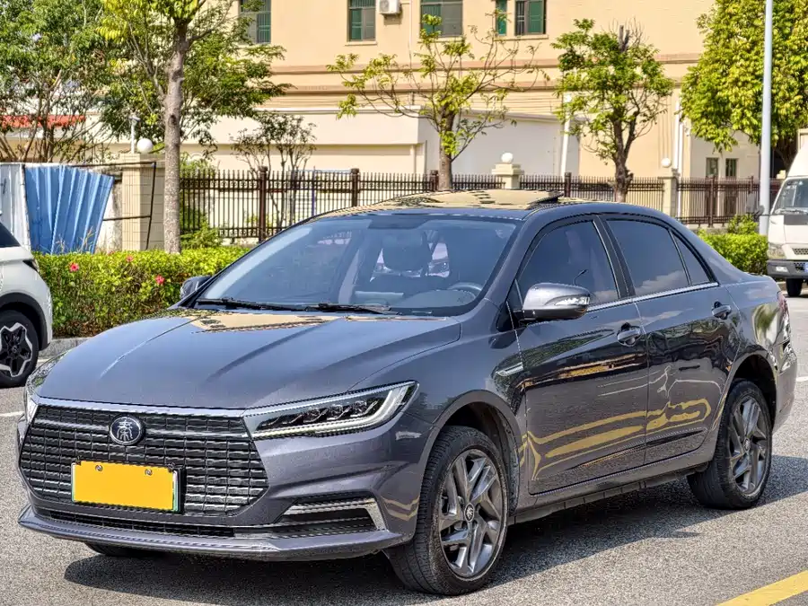 BYD Qin EV 2020 Электрический