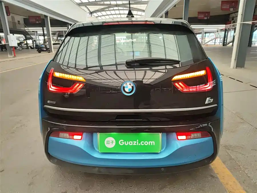 BMW i3 2018 Электрический