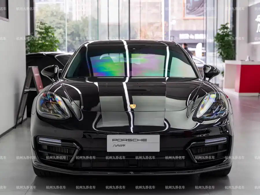 Porsche Panamera 2022 Бензин