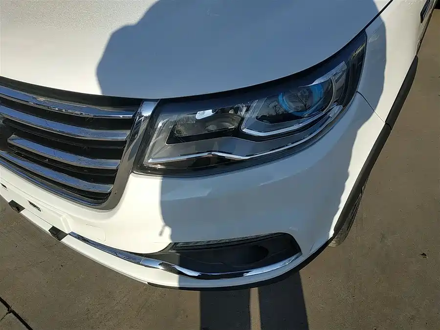 Dongfeng Forthing Forthing SX6 2017 Бензин