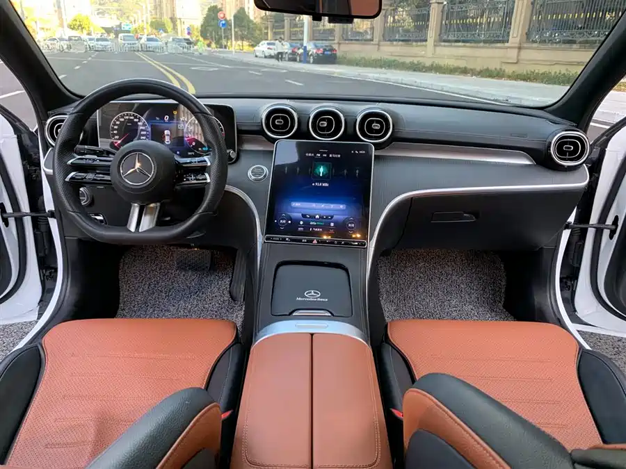 Mercedes-Benz C-Class 2023 Гибрид