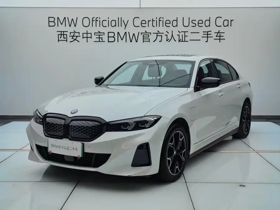 BMW i3 2024 Электрический