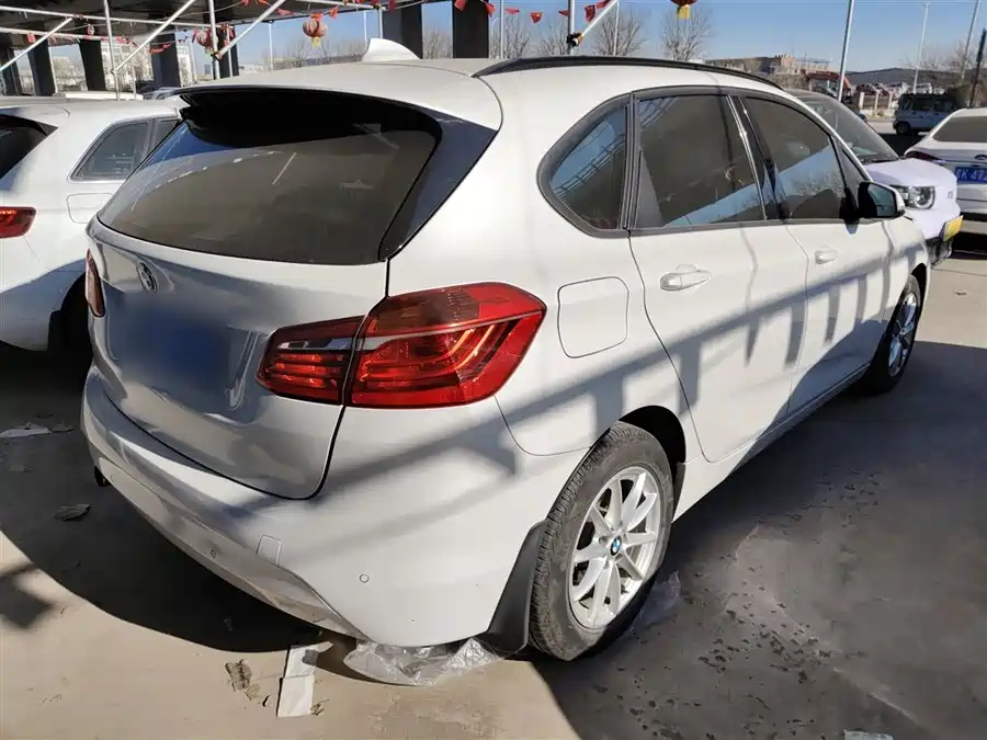 BMW 2 Series 2017 Бензин